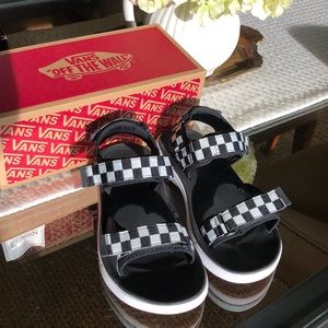 vans tri lock